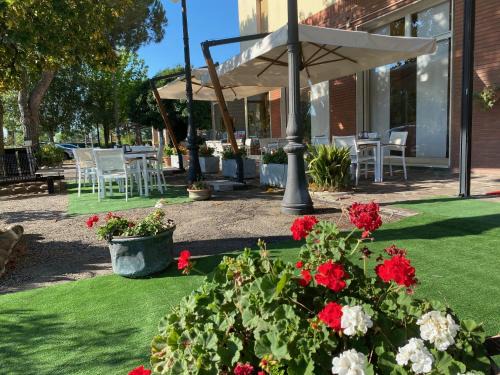 Borgo Montone Hotel | Hotel Adriatico