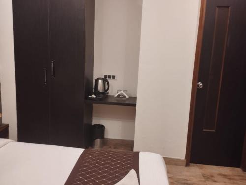 Mahipalpur Extension Hotel | HOTEL Anil