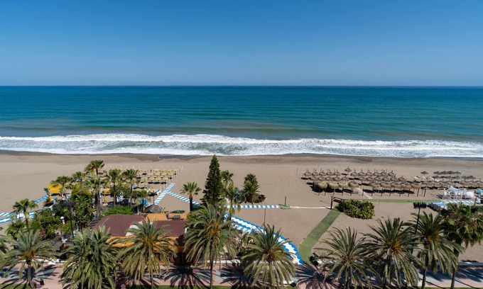 Torremolinos Hotel | Hotel Apartamentos Bajondillo