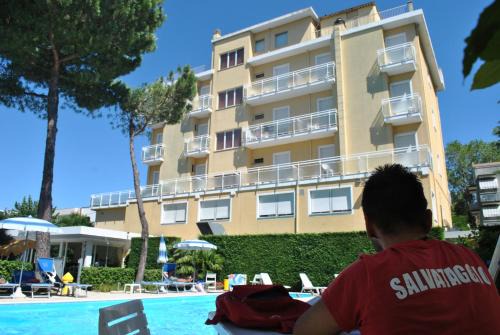 San Giuliano a Mare Hotel | Hotel Bahama