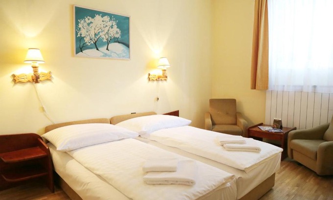 Gellert Hill House | Hotel Bara Gellért