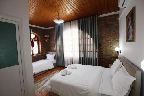 Berat Hotel | Hotel Buzi Berat