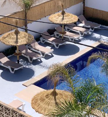 Es Pelats Hotel | Hotel Chevy & Suites