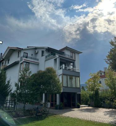 Pogradec Hotel | Hotel Dea
