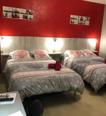 Villeneuve-sur-Lot Hotel | Hotel des Remparts