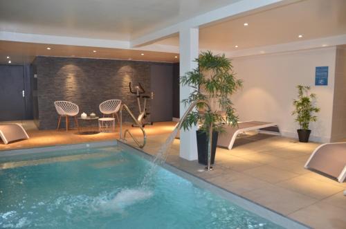 Saint-Trojan-les-Bains Hotel | Hotel et Spa Les Cleunes Oléron