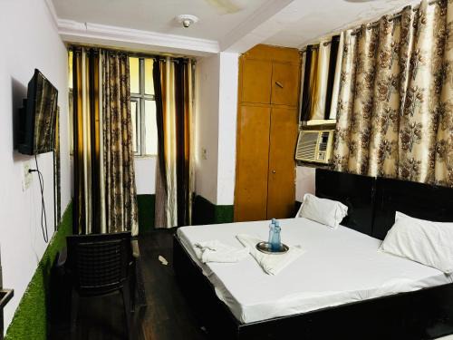 Rohini Bed & Breakfast | Hotel Fantastic - Near Adventure Island
