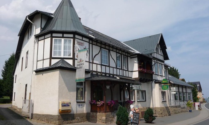 Gowitz/Bucha Hotel | Hotel Garni "Zur Güldenen Gabel"