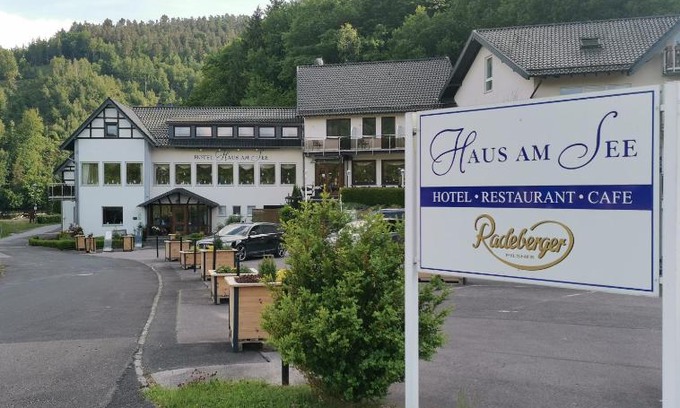 Simmerath Hotel | Hotel Haus am See