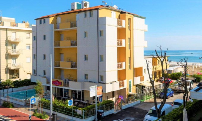 Fogliano Marina Hotel | Hotel Imperiale - Fronte Mare
