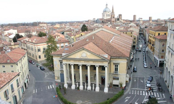 Old Town Hotel | Hotel Italia City Center