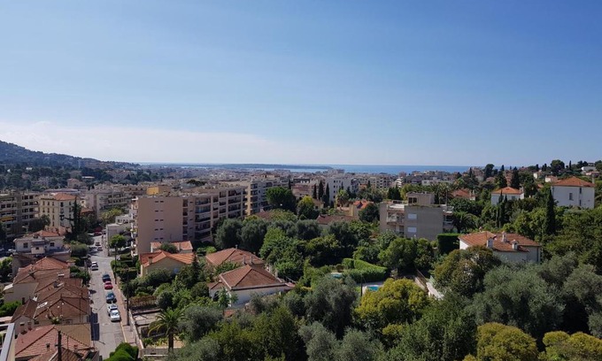 Le Cannet Hotel | Hotel La Cle Du Sud