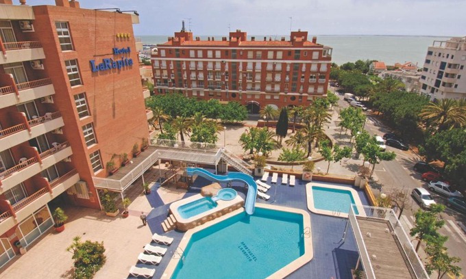 Sant Carles de la Rapita Hotel | Hotel La Rápita