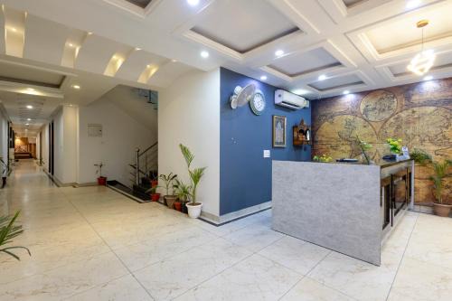 Mahipalpur Extension Hotel | Hotel Lemon wood kalakoti