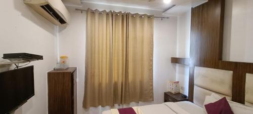 Paharganj Hotel | Hotel Leo