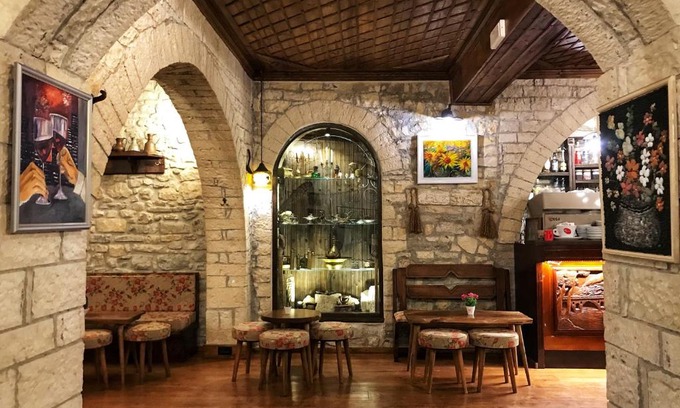 Berat Hotel | Hotel Mangalemi