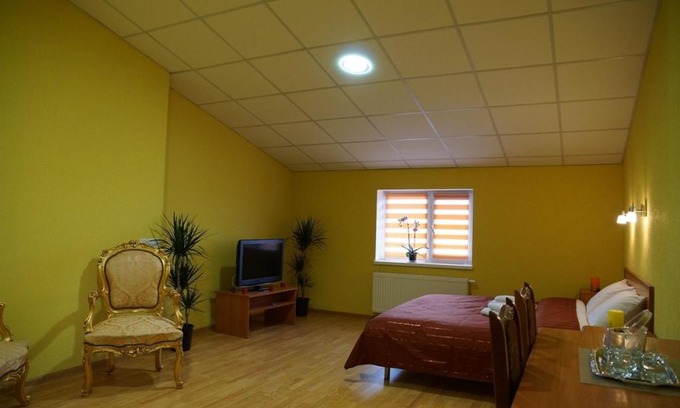 Desnyans'kyi District Hotel | Hotel Nova