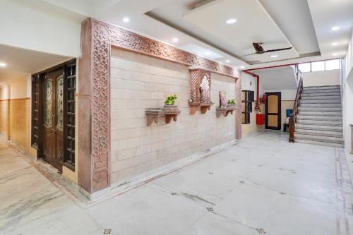 Ghaziabad Hotel | HOTEL O 4 SQUARE A LUXURY ROOMS NEAR RDC MAIN MARKET