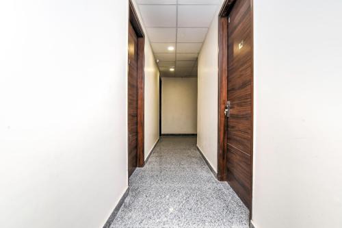 Central Chennai Hotel | Hotel O Golden Cafe