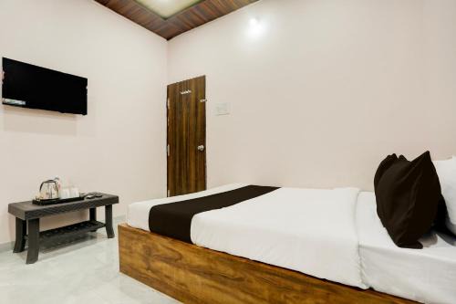 Nagpur Hotel | HOTEL O SKYLITE Vhirgaon