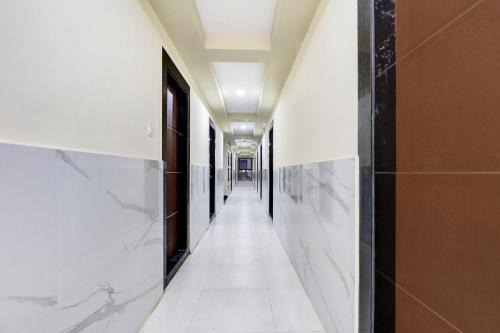 Whitefield Hotel | Hotel O Sri Harshitha Grand Near Zudio - Star Bazaar, Kundalhalli Gate