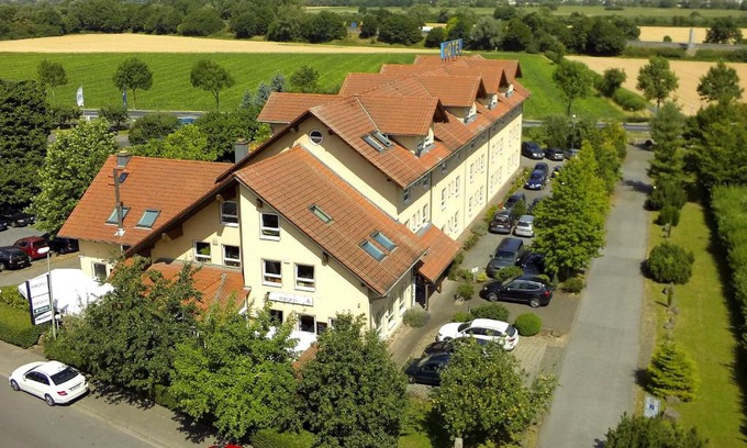 Hailer Hotel | HOTEL PARQÉO im A66