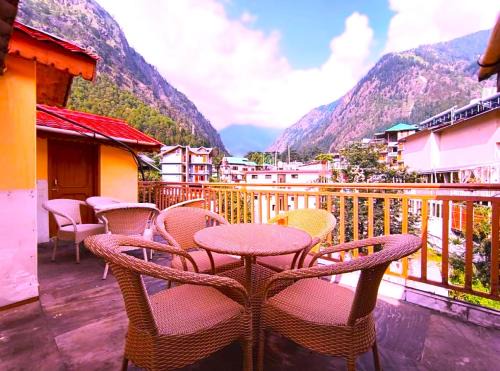 Kasol Hotel | Hotel Purnima Kasol