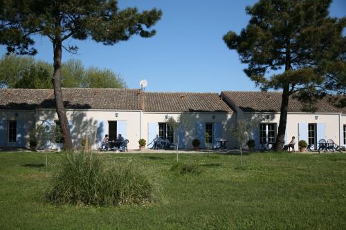 Le Grand-Village-Plage Apartment | Hotel Residence Les Alizes