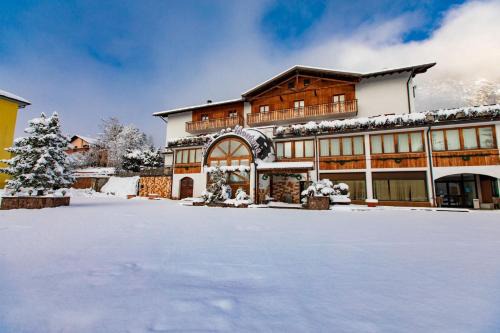 Fai della Paganella Hotel | Hotel & Residence Montana