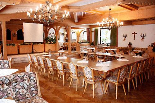 Oberleichtersbach Hotel | Hotel Rhönhof