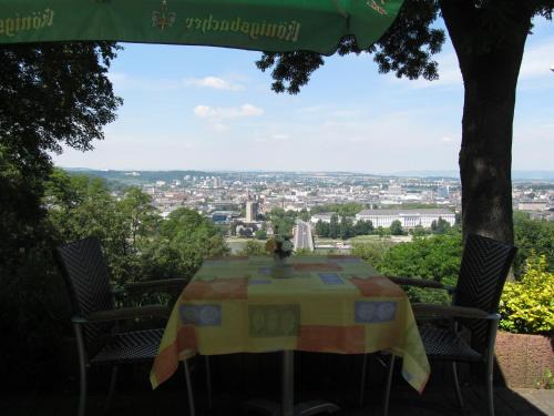 Asterstein Hotel | Hotel Rheinkrone