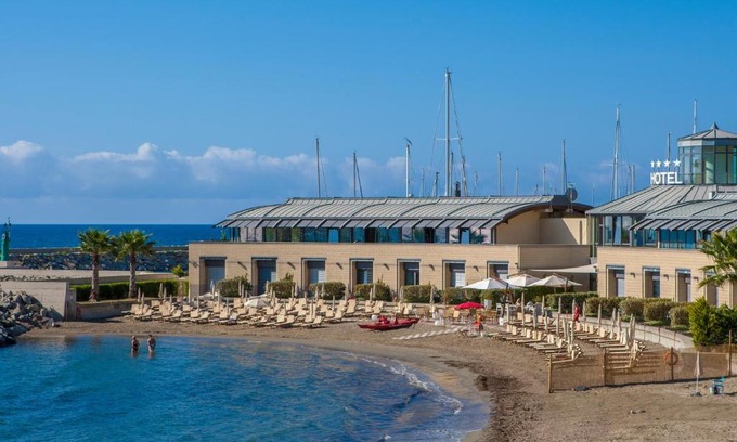 San Lorenzo al Mare Hotel | Hotel Riviera dei Fiori