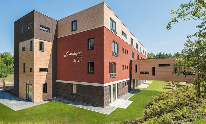 Arcen Apartment | Hotel Room in Arcen with Free Thermaalbad Access