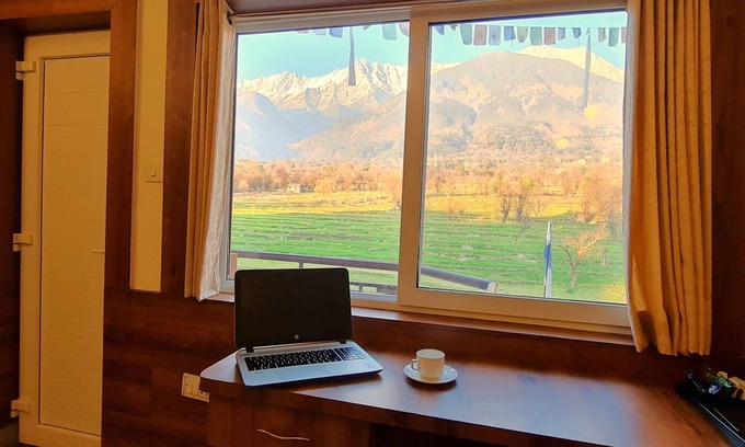Sidhpur Hotel | Hotel Samdupling Himalayan Brothers