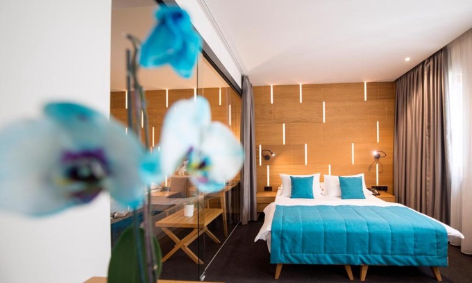 Old Town Hotel | Hotel Sana