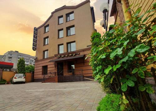 Vinnytsya Hotel | Hotel Status