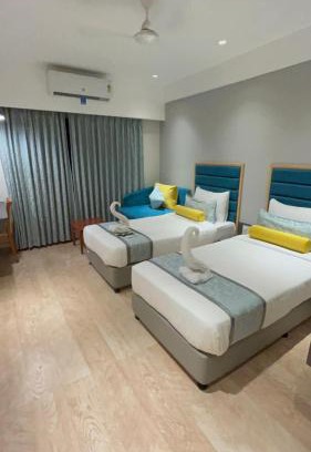 Surat Hotel | Hotel The Excellency