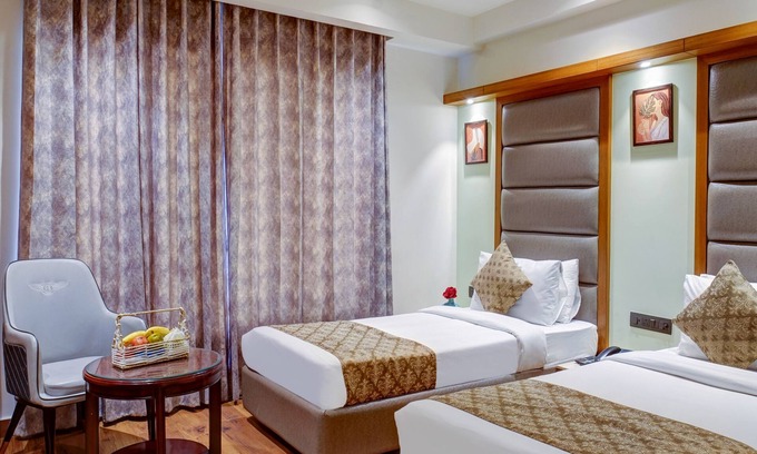 Motia Khan Hotel | Hotel The Pearl - Newly Renovated in City Centre