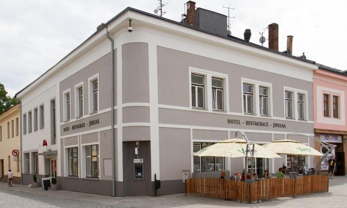 Policka Hotel | Hotel THT