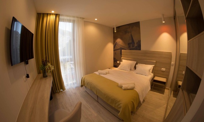 Mostar House | Hotel Verso - Double Room with Bathroom 109