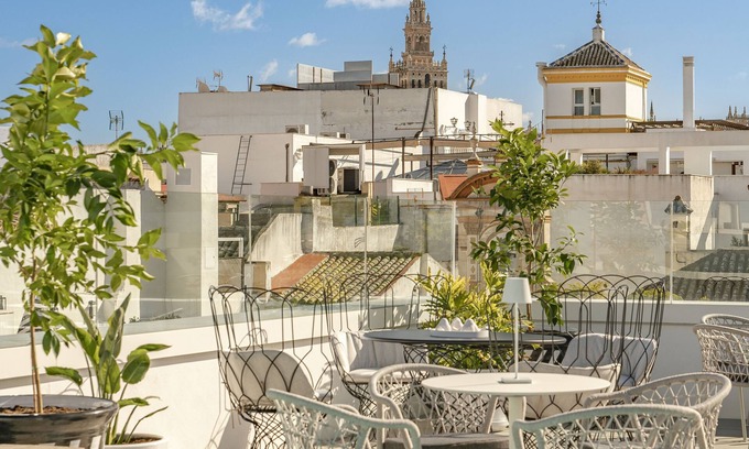 El Arenal Apartment | Hotel Vincci Molviedro Suites Apartments