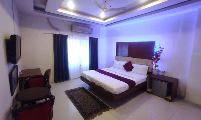 Lakdi Ka Pul Hotel | Hotel Vishu Pride - Lakidikapul