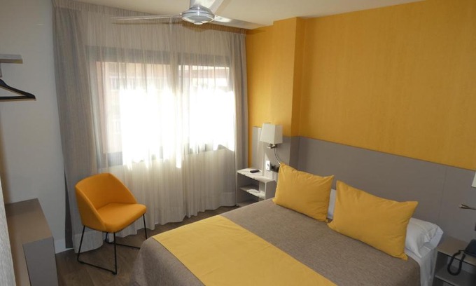 Plaza de Toros Vieja Hotel | Hotel Zeus