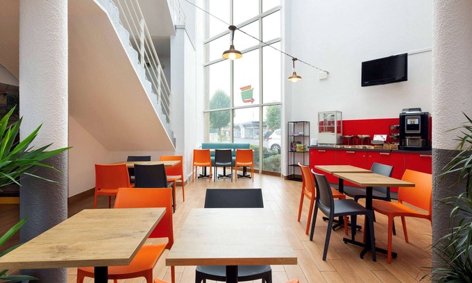 Muire - Haubette Hotel | hotelF1 Reims Tinqueux
