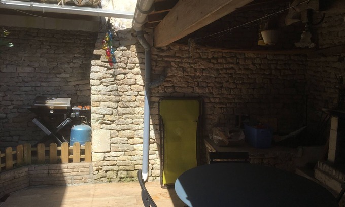 Saint-Clement-des-Baleines House | House in a village 2 steps from the beach and the Lighthouse of the Whales