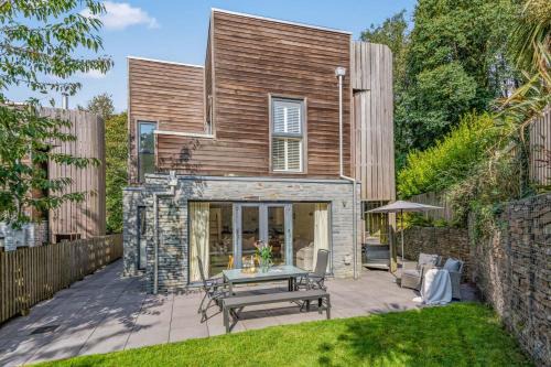 Talland House | House 1