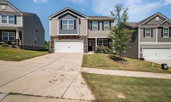 Moores Chapel House | House 5 minutes to Whitewater center and 12 minutes to Charlotte Douglas Airport