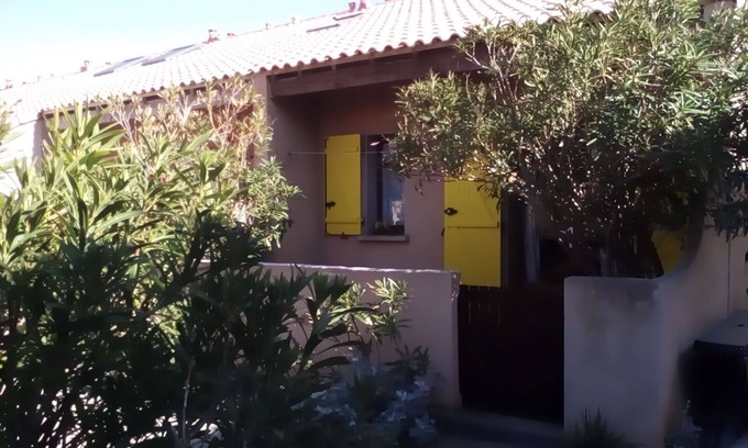 Leucate House | House 50m from the beach.