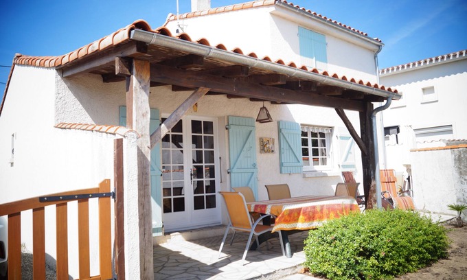LʼAiguillon-sur-Mer House | House 6/8 people in l'Aiguillon sur Mer with enclosed garden