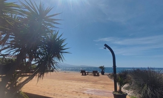 Cargese House | House Cargèse villa. Edge of sea. Hiring feet in water. Corsica of the south